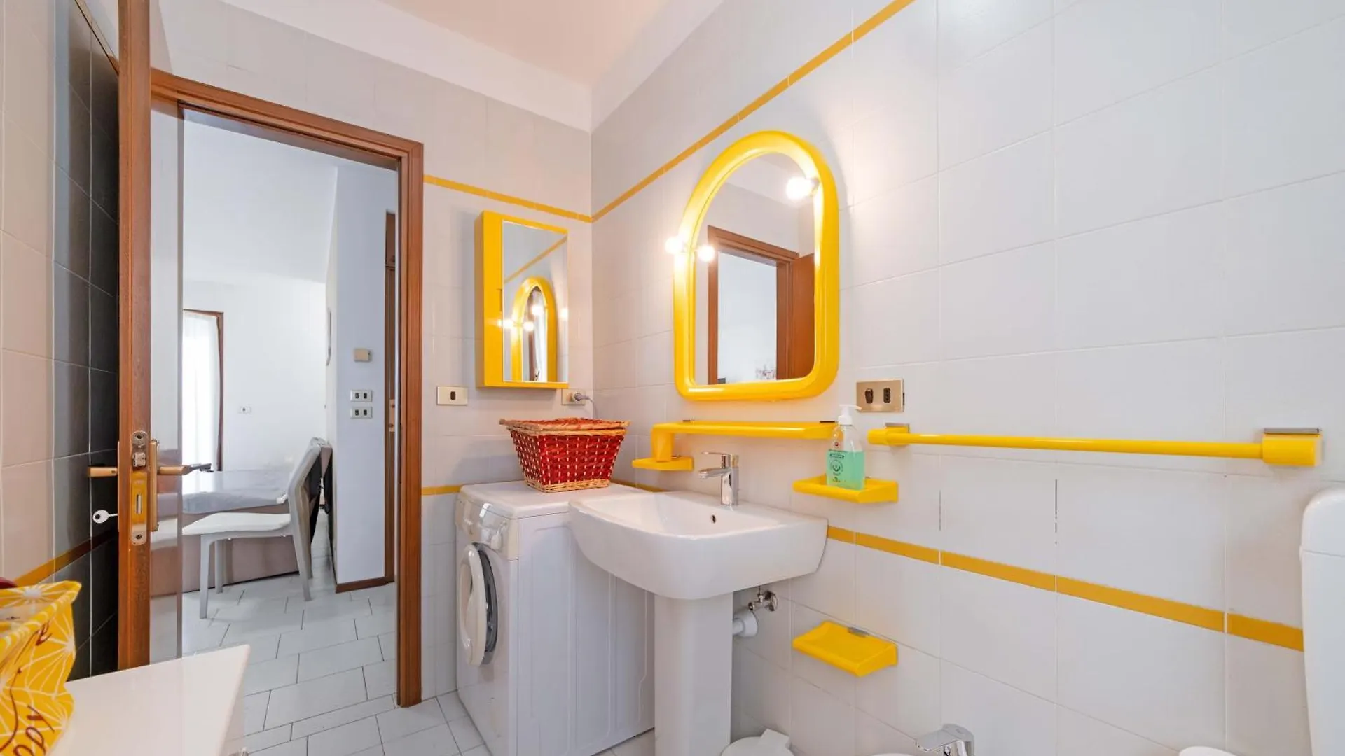 아파트 Casa Ruby Geraeumige Wohnung Mit Pool Pacengo Di Lazise