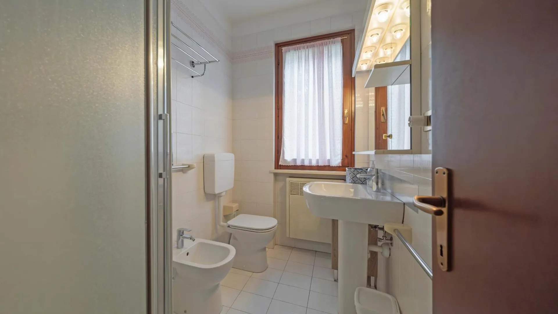 Casa Ruby Geraeumige Wohnung Mit Pool Pacengo Di Lazise 0*,  Ιταλία