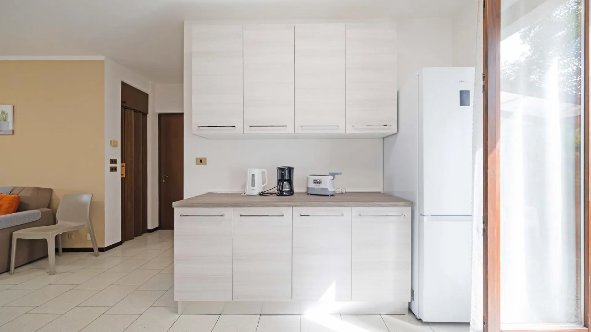 Casa Ruby Geraeumige Wohnung Mit Pool Pacengo Di Lazise