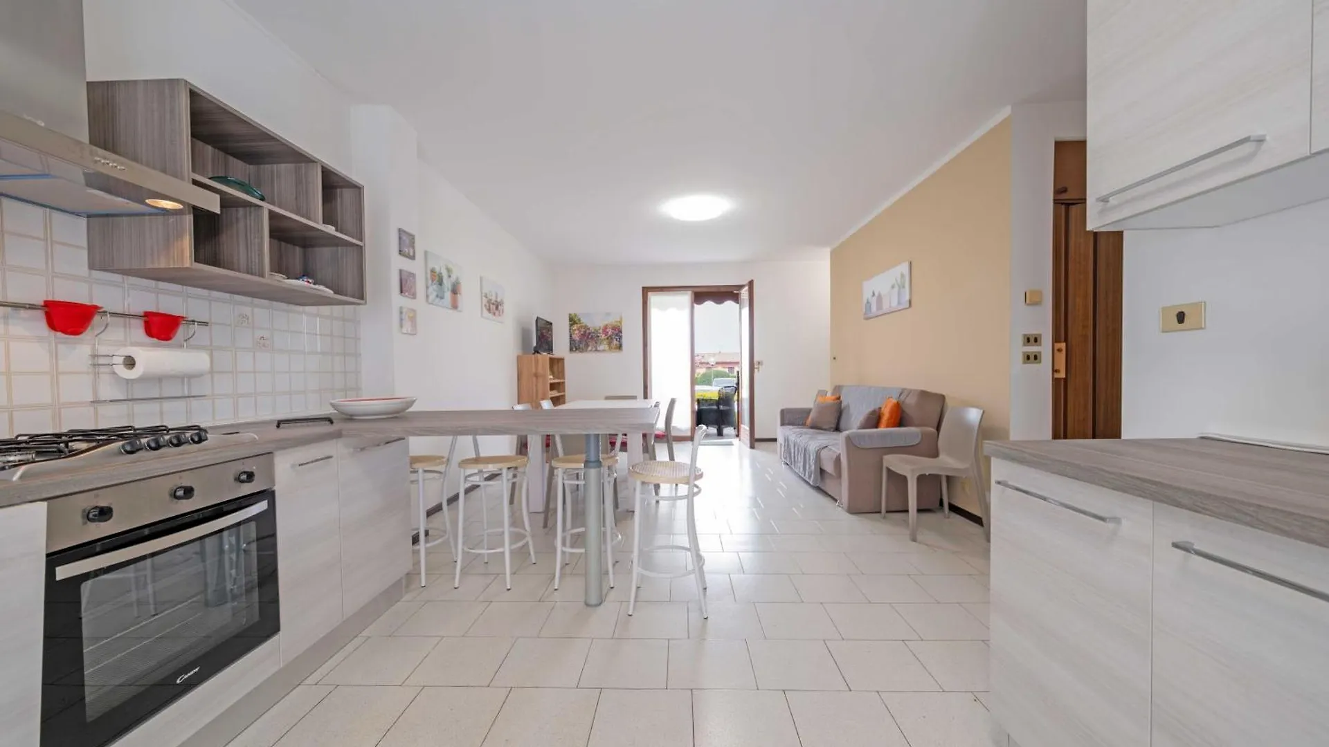 Casa Ruby Geraeumige Wohnung Mit Pool Pacengo Di Lazise