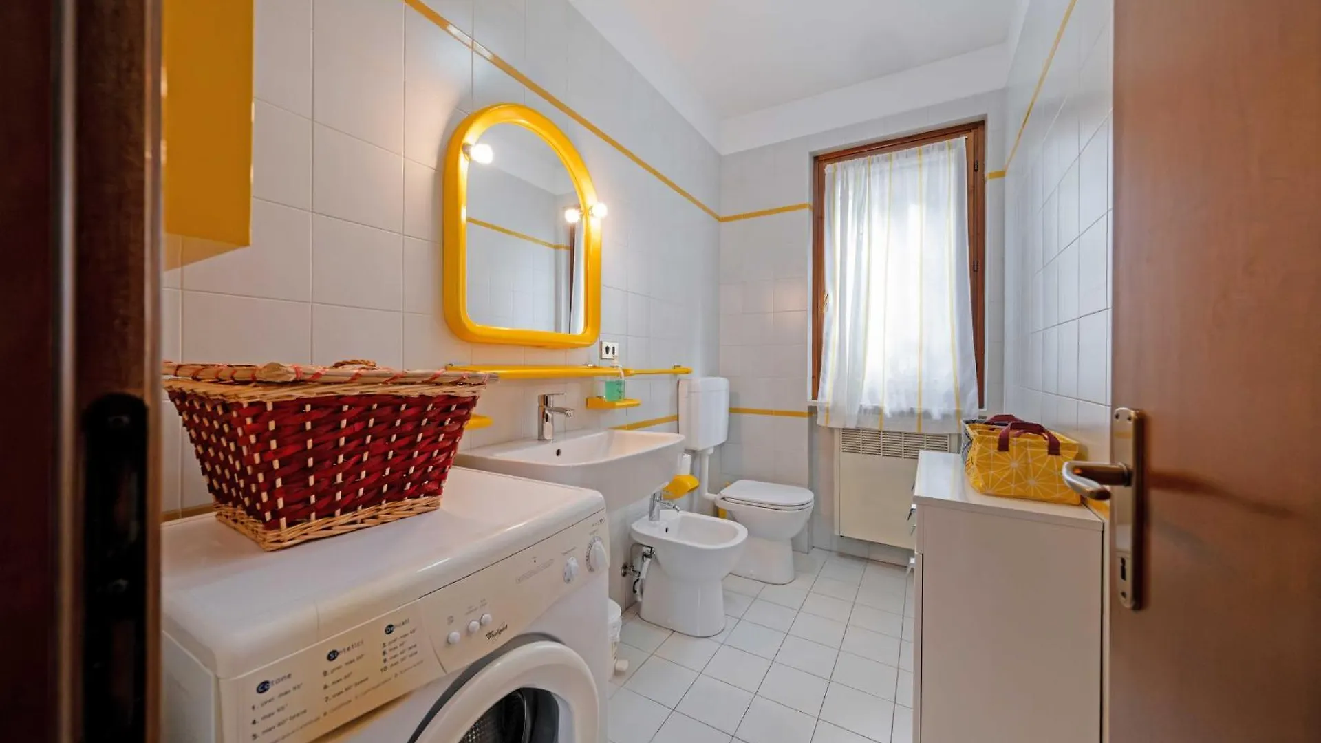 Casa Ruby Geraeumige Wohnung Mit Pool Pacengo Di Lazise