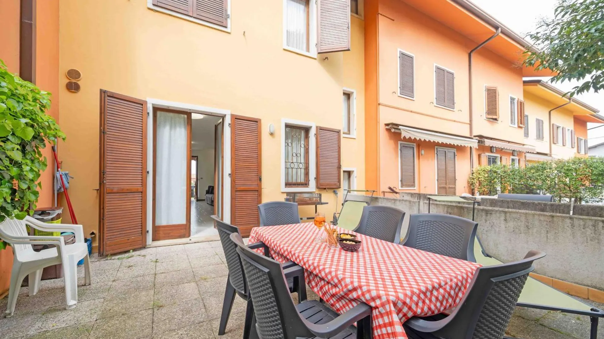 Διαμέρισμα Casa Ruby Geraeumige Wohnung Mit Pool Pacengo Di Lazise